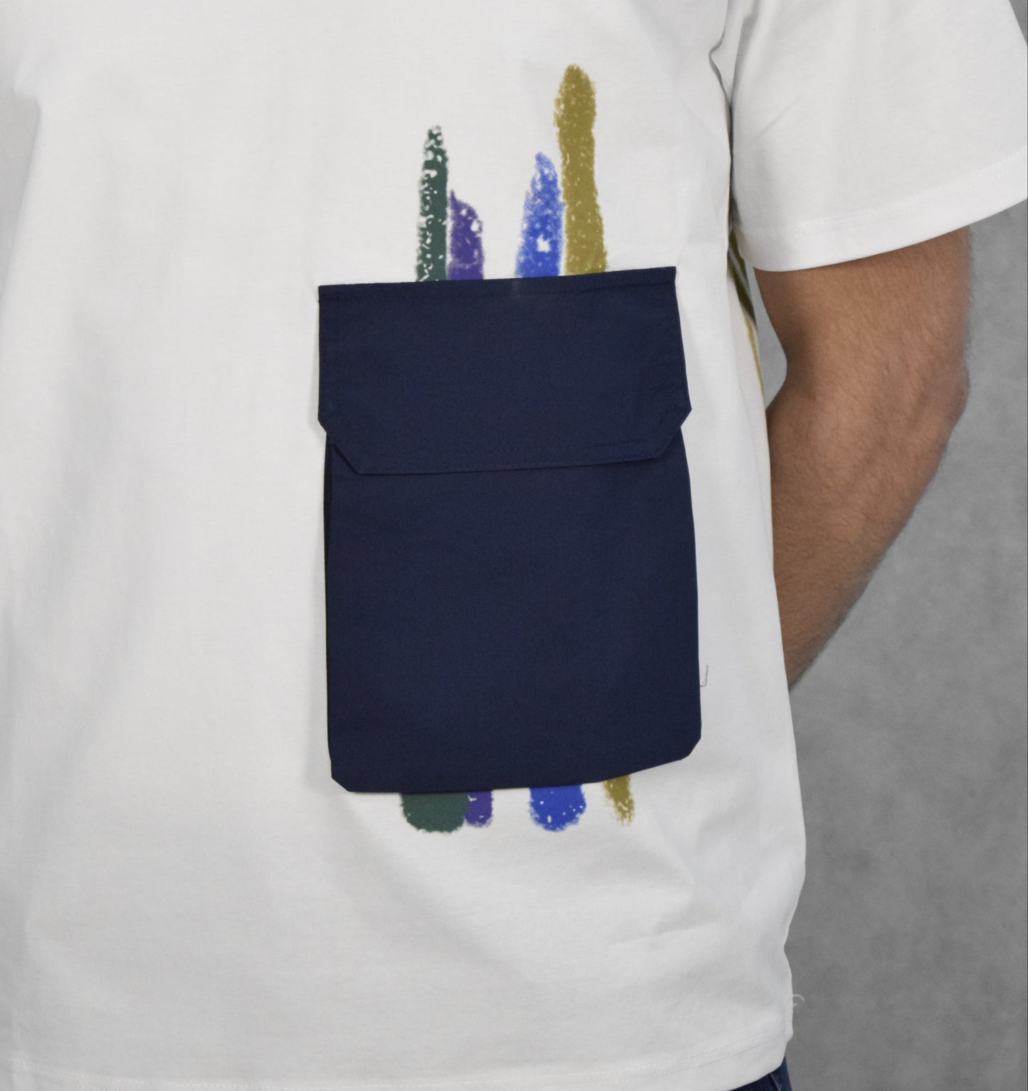 ROUNDT.SHIRT
